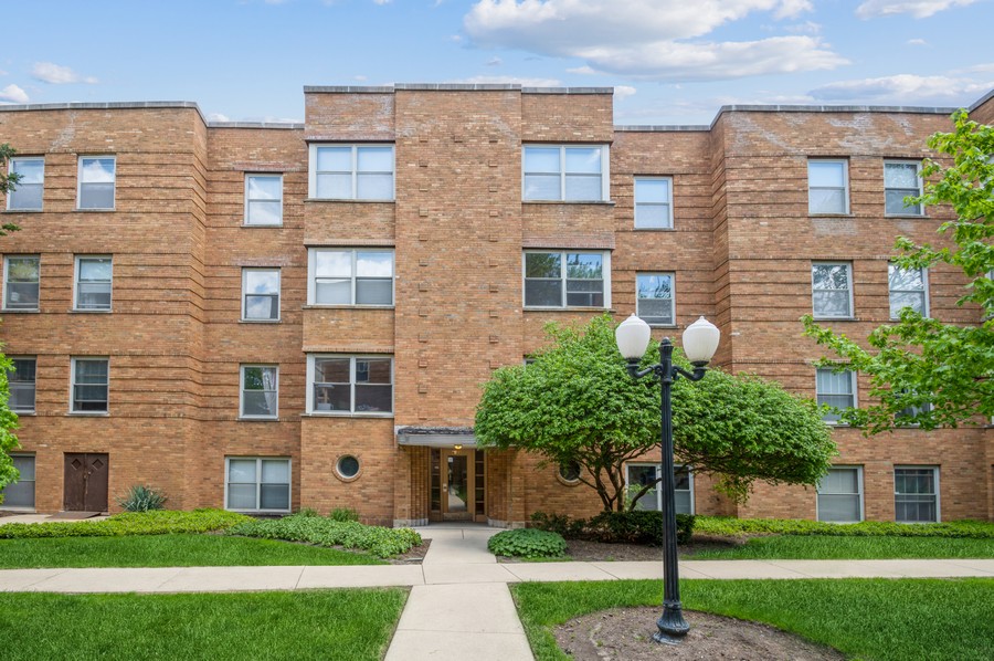 4923 N Wolcott, 1B, Chicago, IL, 60640 | Virtual Tour | @properties ...