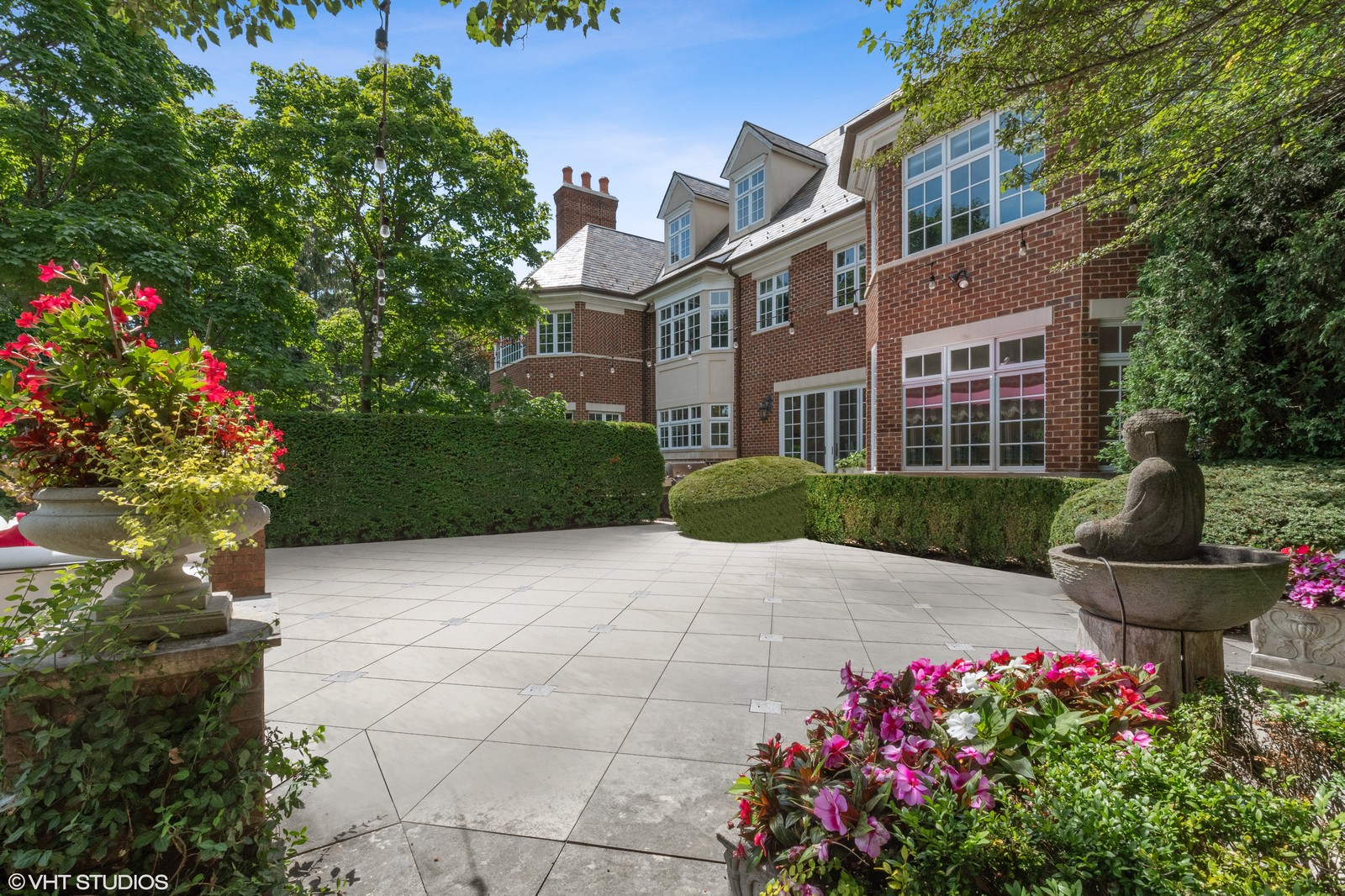 121 North Green Bay Rd Lake Forest IL 60045 Virtual Tour 121-north-green-bay-rd-lake-forest-il-60045-virtual-tour