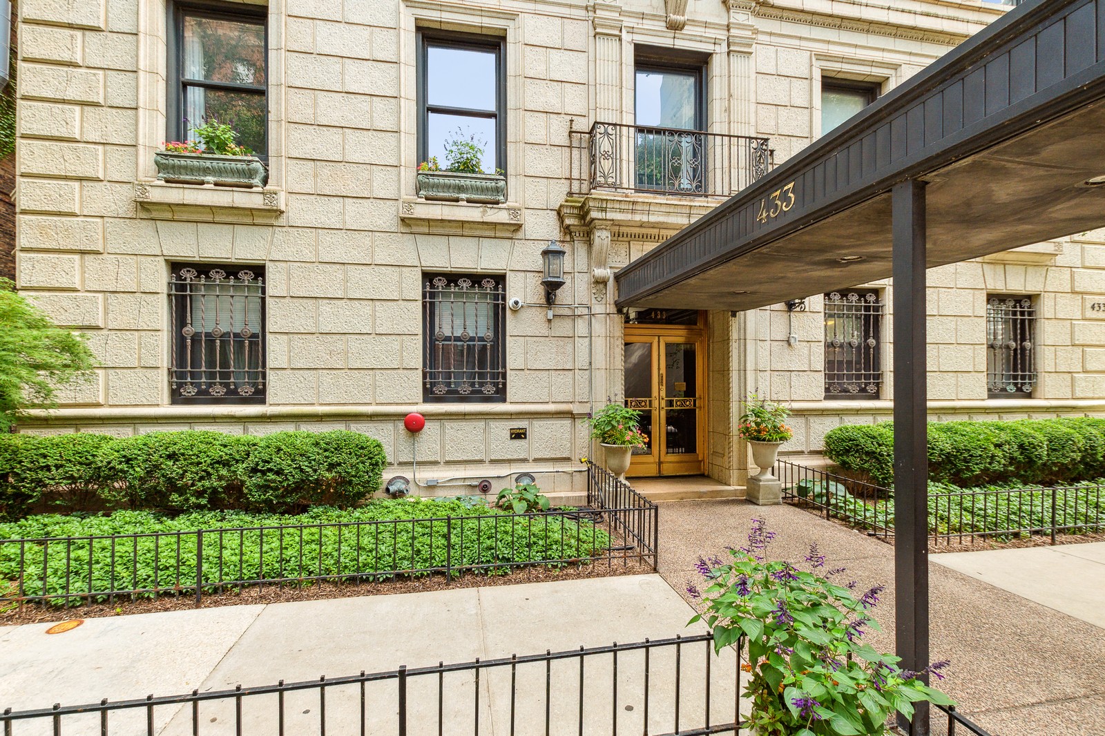 433 W Briar Place Unit 1 B Chicago IL 60657 Virtual Tour 433-w-briar-place-unit-1-b-chicago-il-60657-virtual-tour