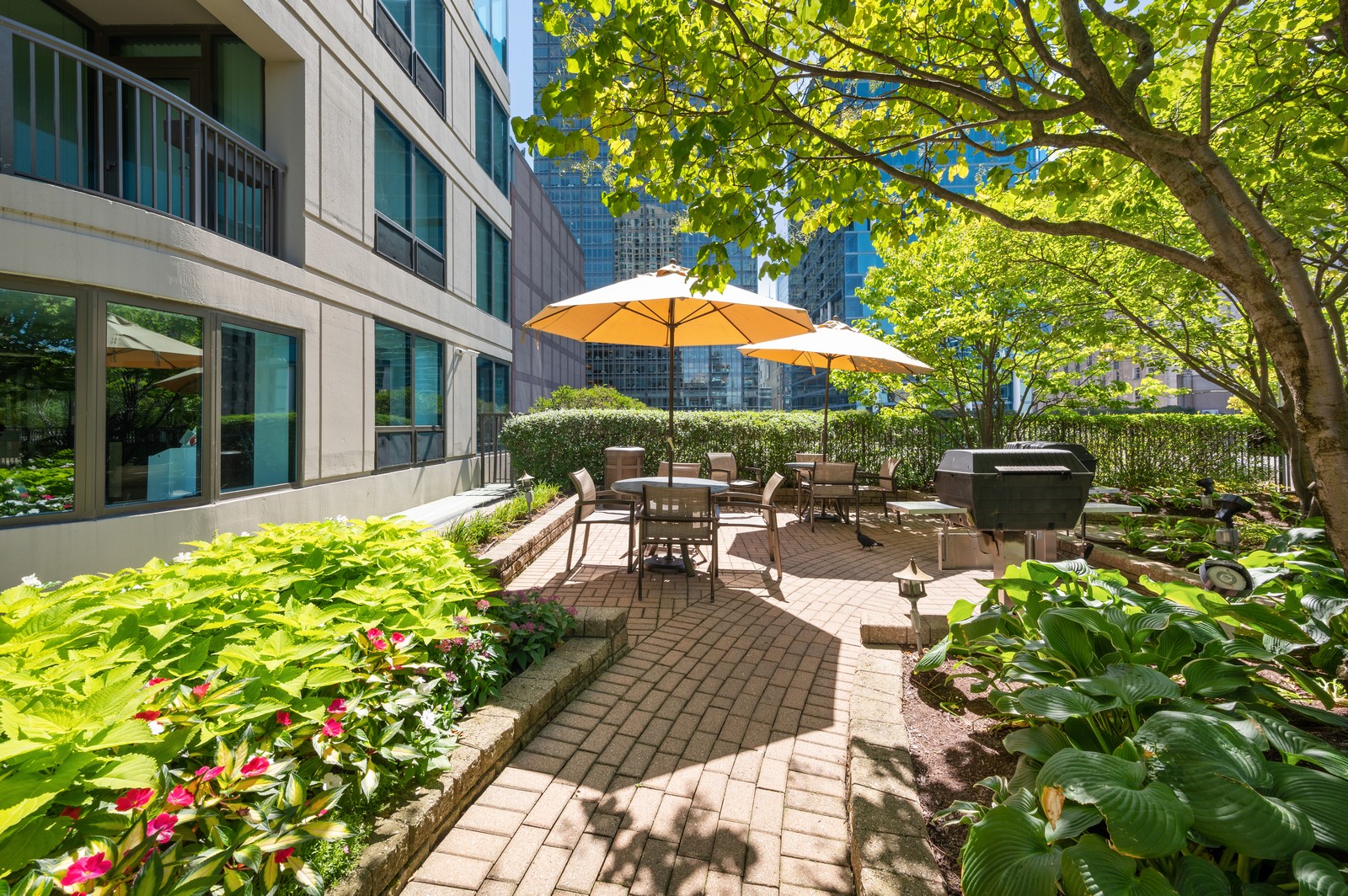 400 N LaSalle Drive Unit 2209 Chicago IL 60654 Virtual Tour   Large 188 