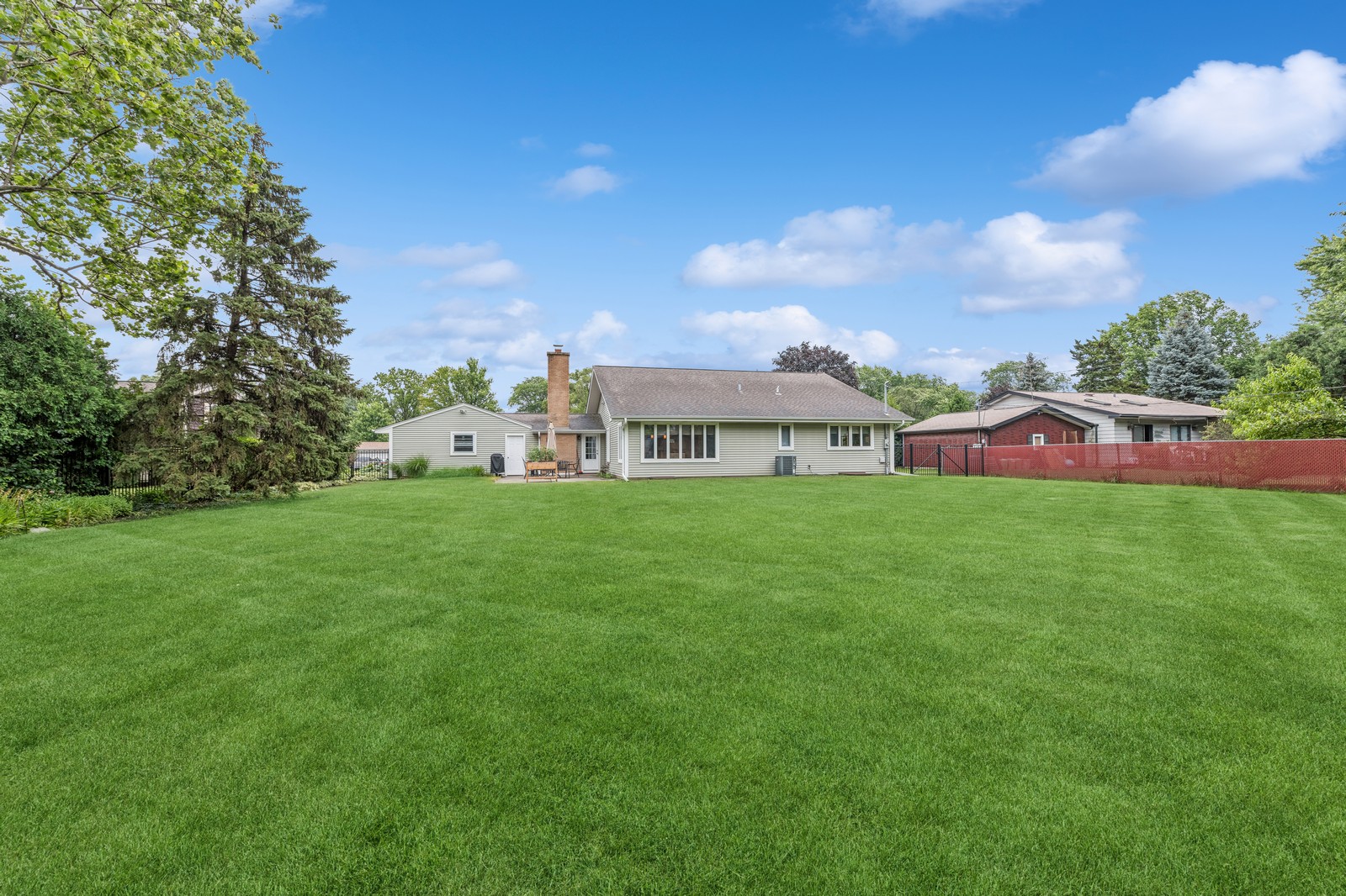 1702 N Yale Ave, Arlington Heights, IL, 60004 | Virtual Tour