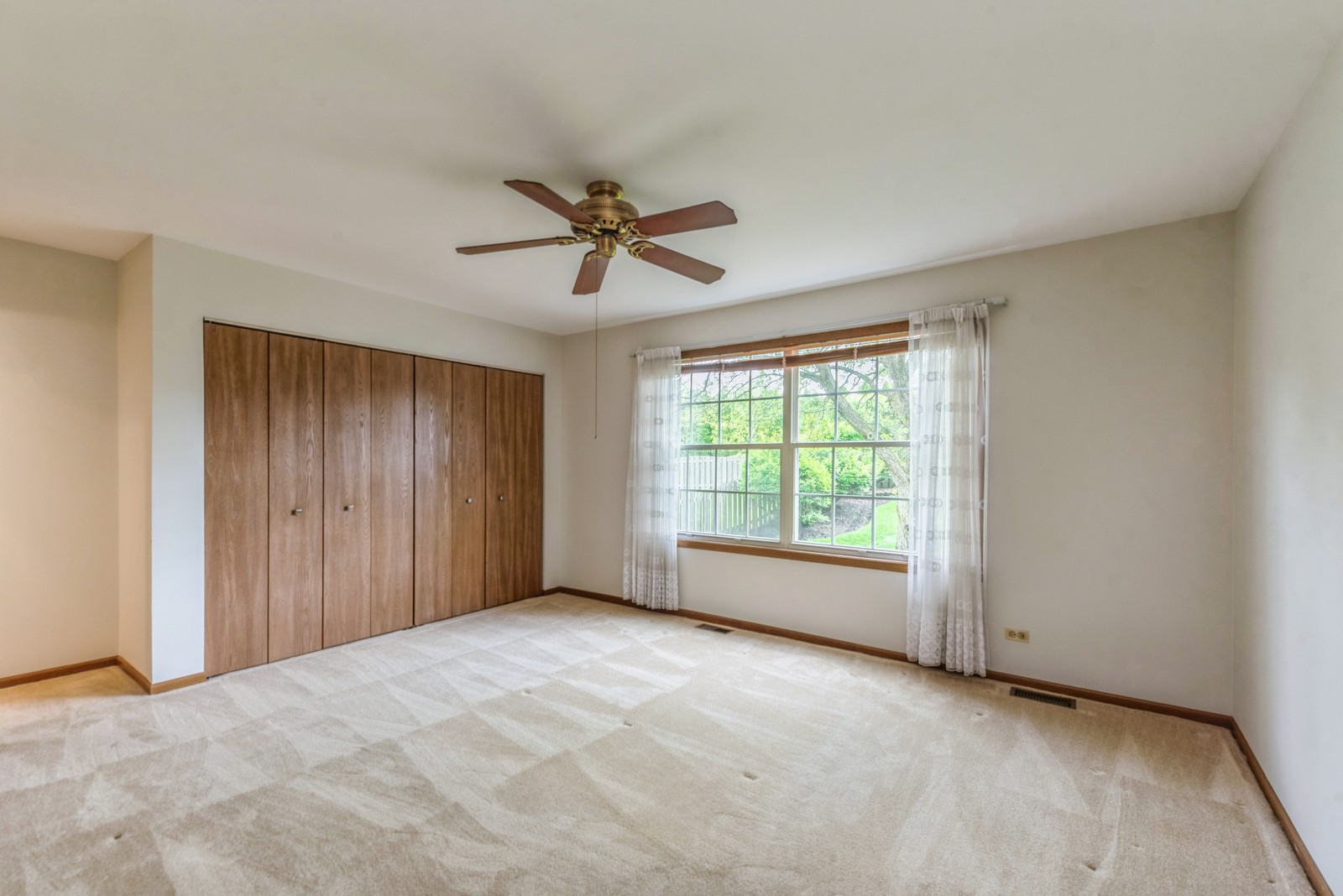 1174 Hyannis Circle, Carol Stream, IL 60188, Carol Stream, IL, 60188 ...