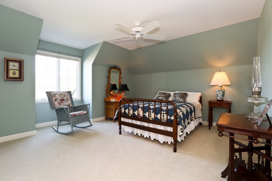 2117 Tartan Ct, Wheaton, IL, 60187 Virtual Tour Baird & WarnerGlen