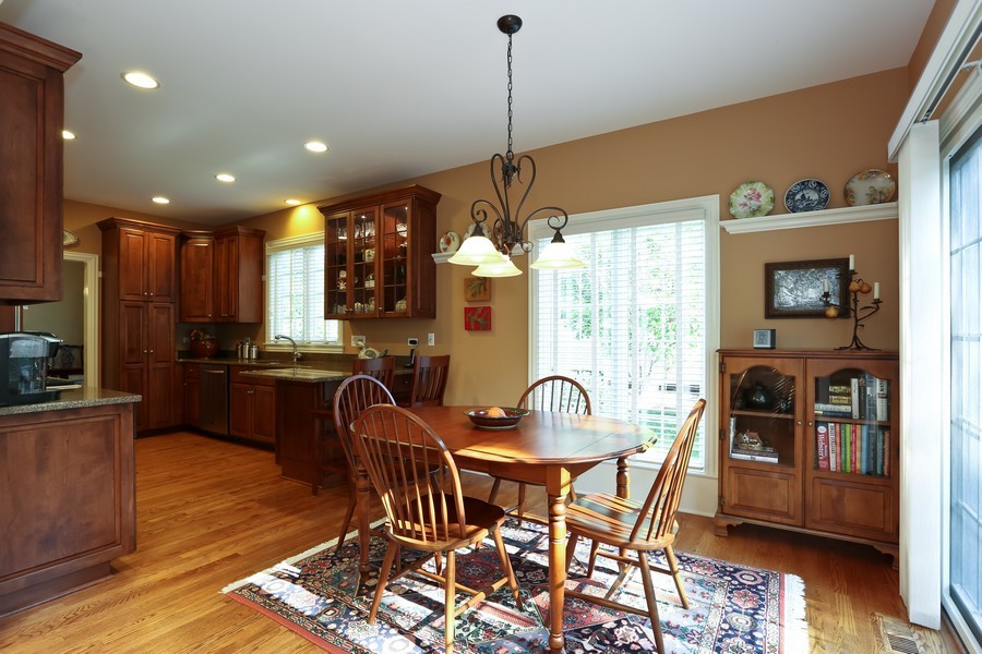 2117 Tartan Ct, Wheaton, IL, 60187 Virtual Tour Baird & WarnerGlen