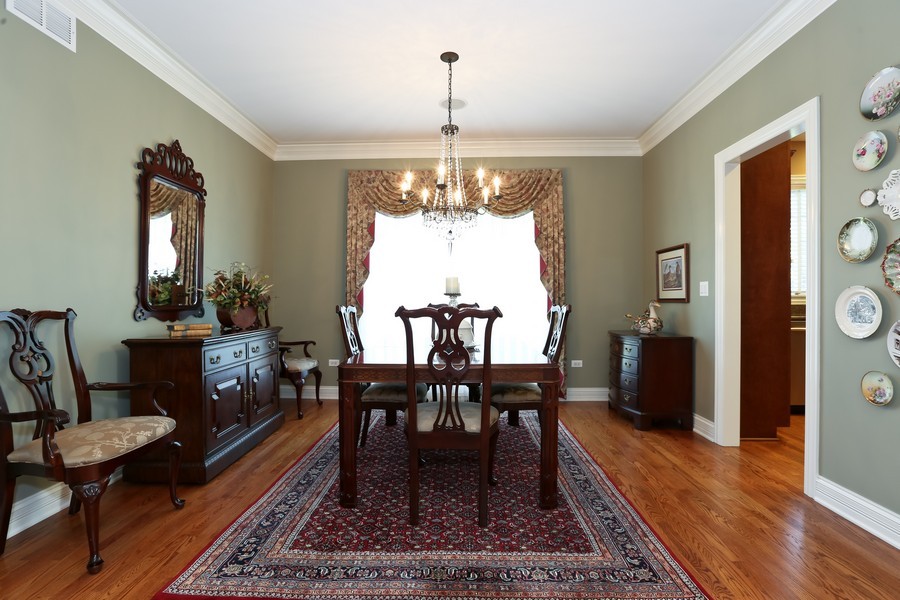 2117 Tartan Ct, Wheaton, IL, 60187 Virtual Tour Baird & WarnerGlen