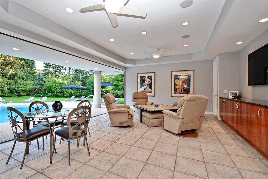 3345 Sunset Trl, Northbrook, IL, 60062 Virtual Tour Baird & Warner