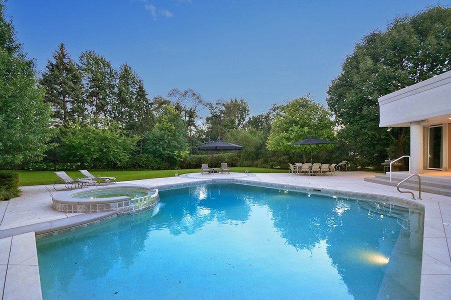 3345 Sunset Trl, Northbrook, IL, 60062 Virtual Tour Baird & Warner