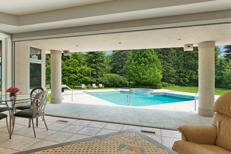 3345 Sunset Trl, Northbrook, IL, 60062 Virtual Tour Baird & Warner