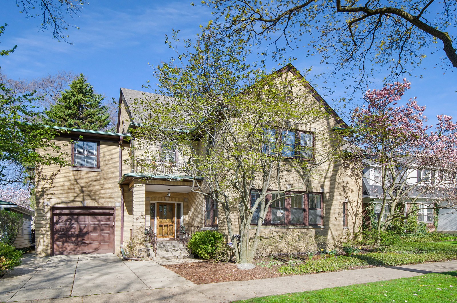 2440 Asbury Ave, Evanston, IL, 60201 | Virtual Tour | Baird & Warner