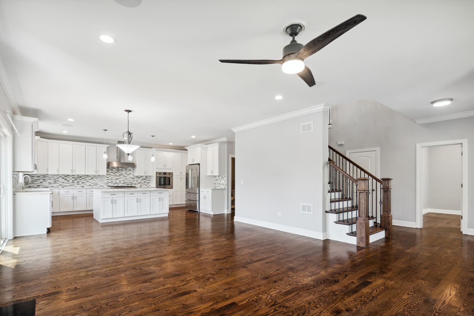 805 North Emroy Ave, Elmhurst, IL, 60126 Virtual Tour Baird