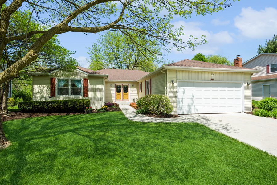 617 Sara Lane, Naperville, IL, 60565 | Virtual Tour | Baird