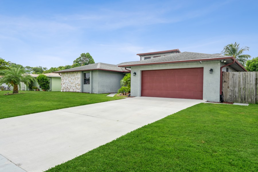 566 SE Ocean Spray Ter, Port Saint Lucie, FL, 34983 Virtual Tour