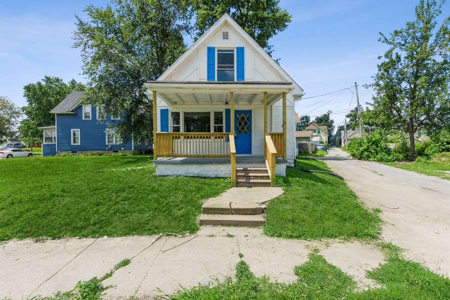 618 L St SW, Cedar Rapids, IA, 52404 Virtual Tour Coldwell Banker