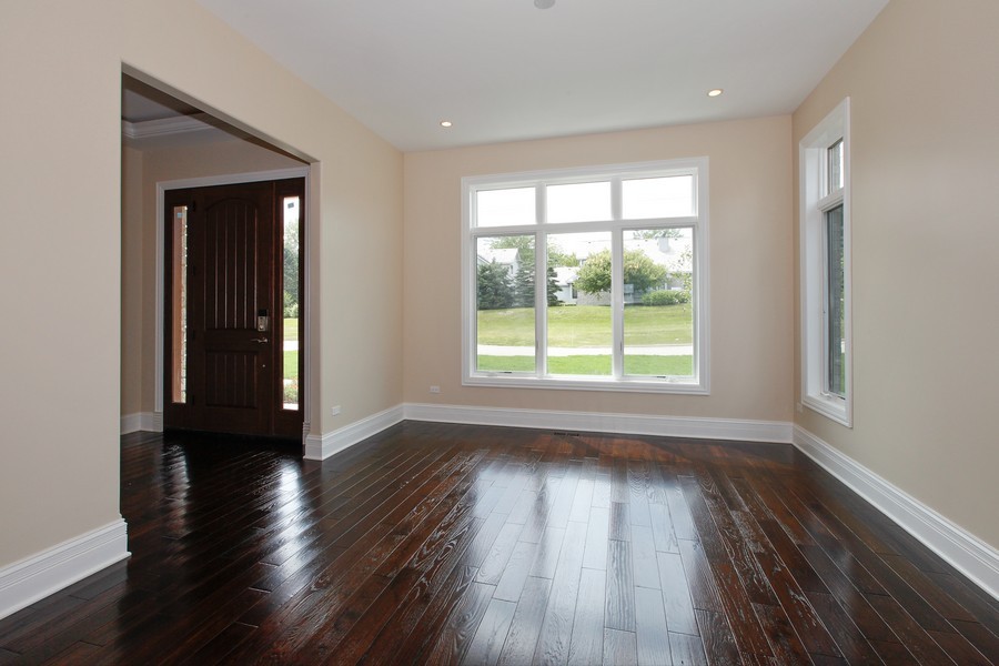 9227 S. Garfield Avenue, Burr Ridge, IL, 60527 Virtual Tour