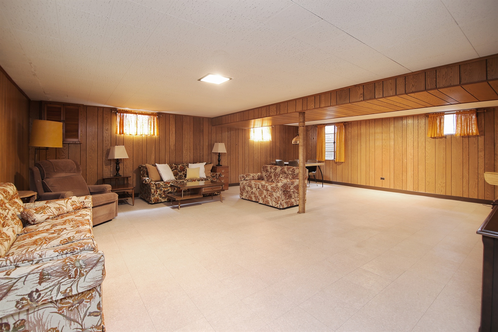 1344 Pendleton, Glenview, IL, 60025 Virtual Tour Coldwell Banker Realty IL Glenbrook