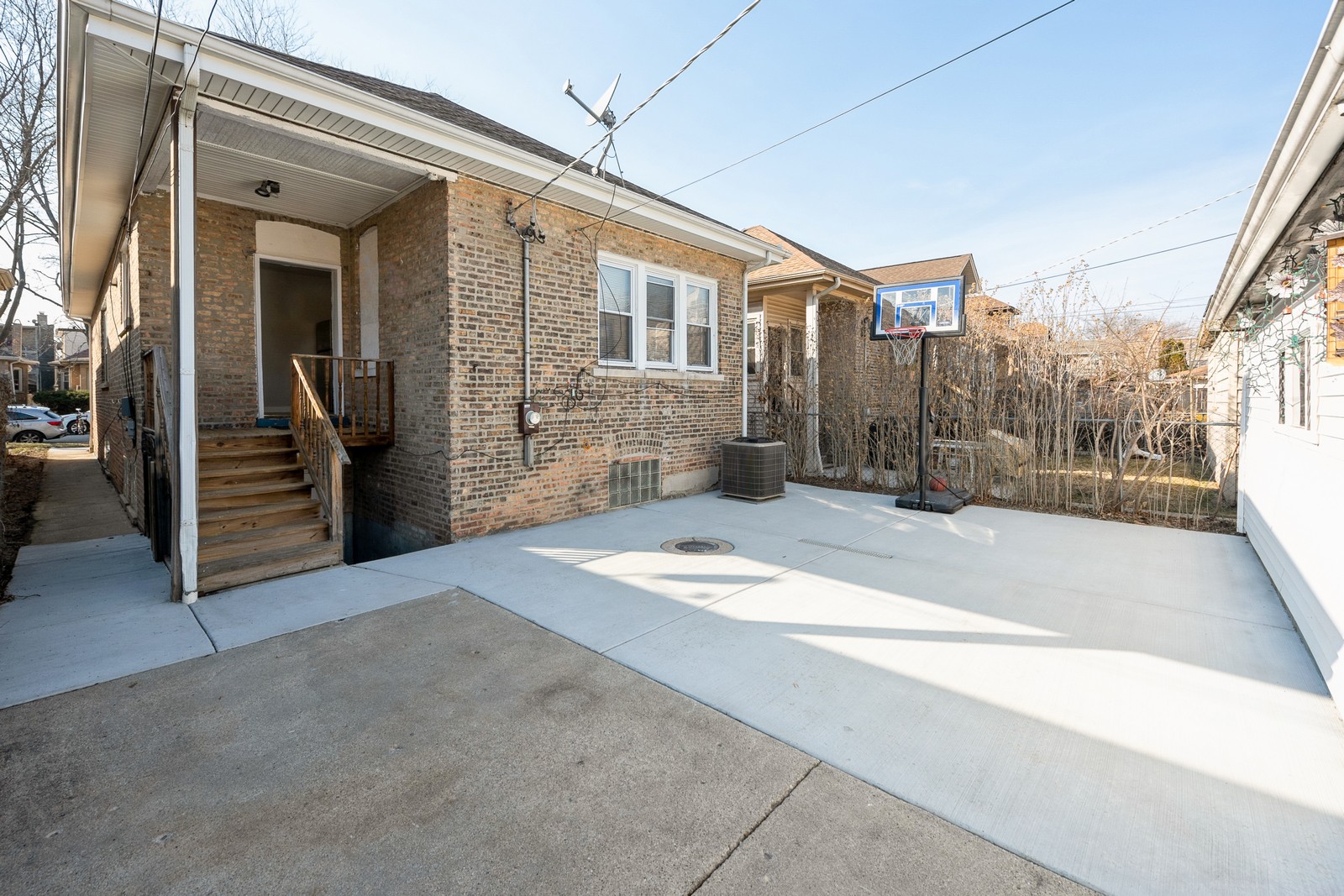 6215 N Rockwell St, Chicago, IL, 60659 Virtual Tour Coldwell Banker Realty IL McMullen