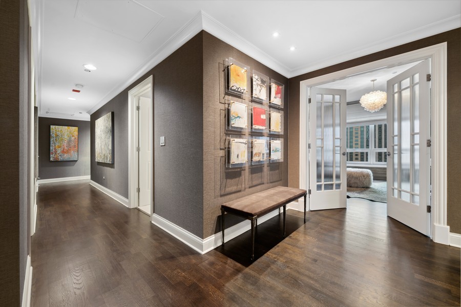 10 E Delaware St, 23B, Chicago, IL, 60611 | Virtual Tour