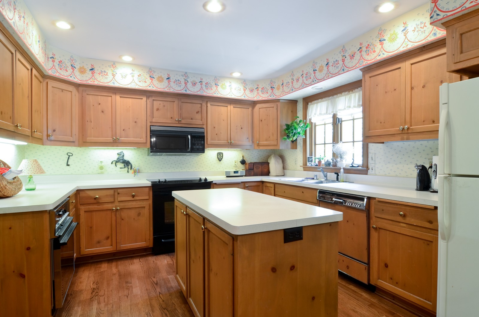 1445 E. Goodrich Lane, Fox Point, WI, 53217 Virtual Tour Coldwell