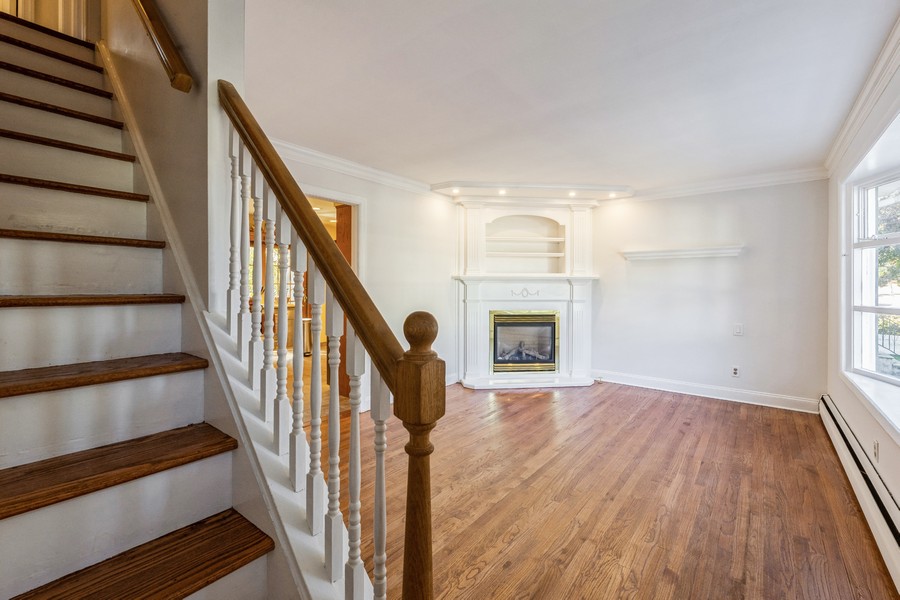 176 Summit Ave, Waldwick, NJ, 07463 Virtual Tour