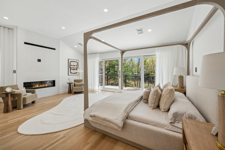 116 Middle Line Hwy, Southampton, NY, 11968 Virtual Tour The Corcoran Group NYC Fort Greene