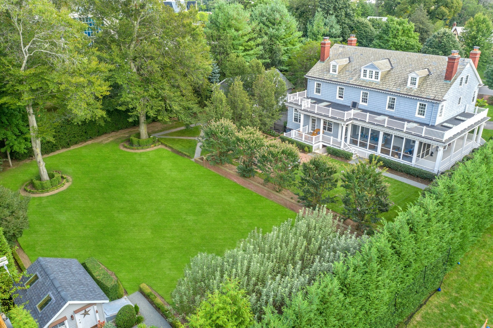 111 10th St, Garden City, NY, 11530 Virtual Tour