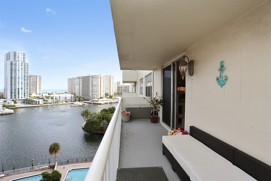 Real Estate Photography - 137 Golden Isles Dr, 901, Hallandale, FL, 33009 - Balcony