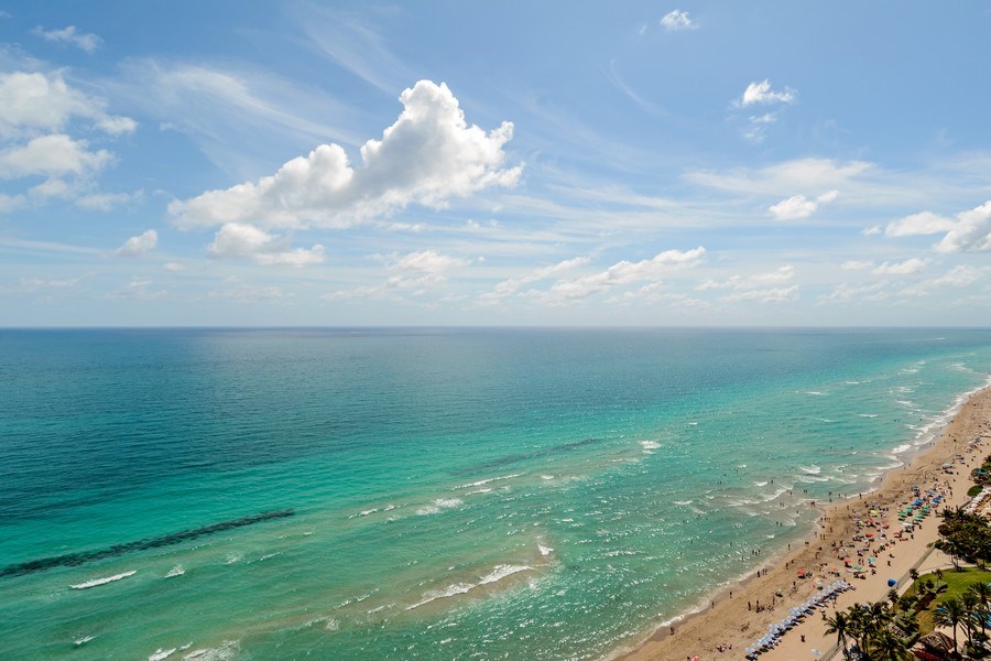 Real Estate Photography - 19575 Collins Ave, 23, Sunny Isles Beach, FL, 33160 - Ocean View