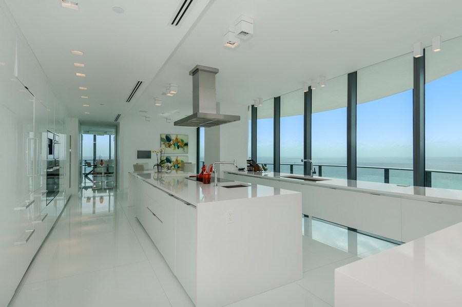 Real Estate Photography - 19575 Collins Ave, 23, Sunny Isles Beach, FL, 33160 - Kitchen
