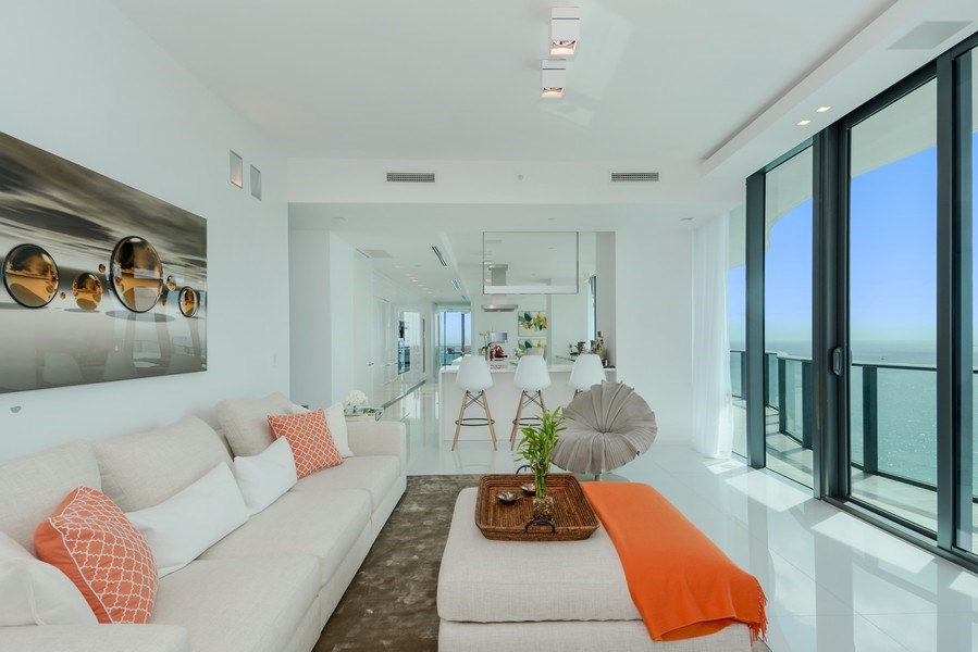 Real Estate Photography - 19575 Collins Ave, 23, Sunny Isles Beach, FL, 33160 - Family Room / Kitchen