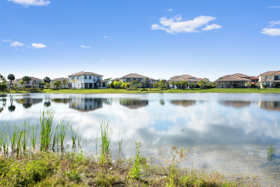 Real Estate Photography - 10192 Sweet Bay Manor, Parkland, FL, 33076 - View