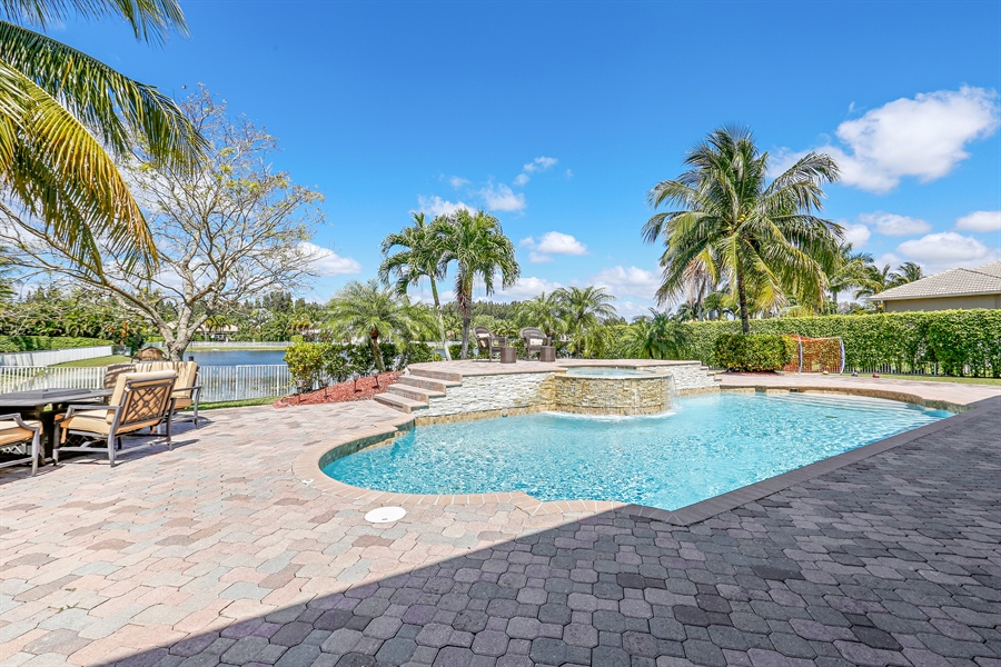 1841 SW 131st Ter, Davie, FL, 33325 | Virtual Tour | Douglas Elliman ...