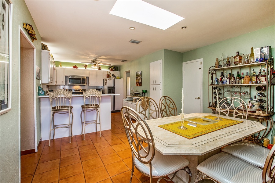 Real Estate Photography - 12535 SW 34th St, Miami, FL, 33175 - Kitchen / Breakfast Room