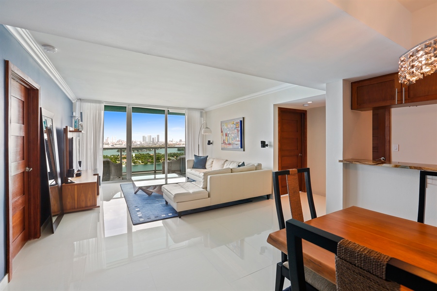 Real Estate Photography - 650 West Ave, 2903, Miami Beach, FL, 33139 - Living Room / Dining Room