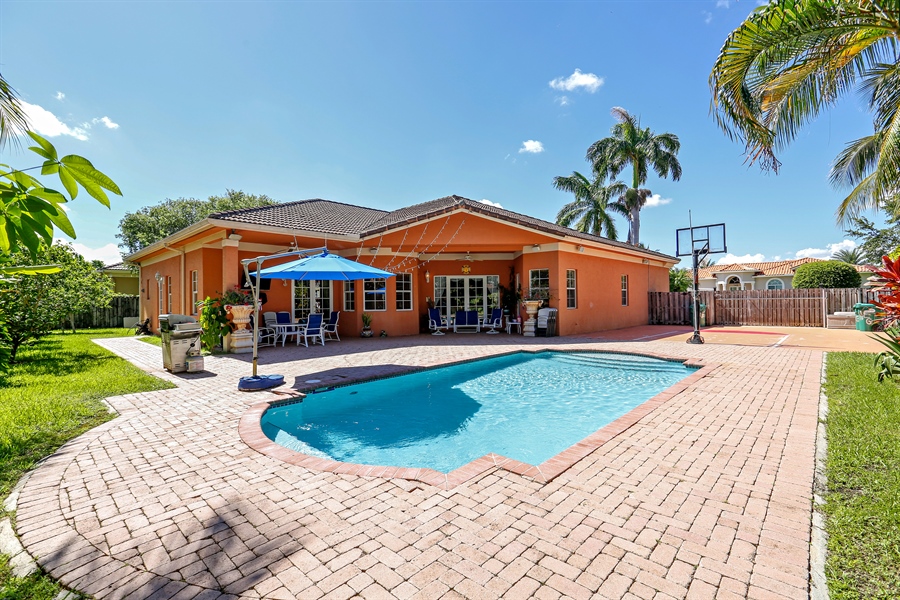 Real Estate Photography - 12580 SW 76th St, Miami, FL, 33183 - Back Yard