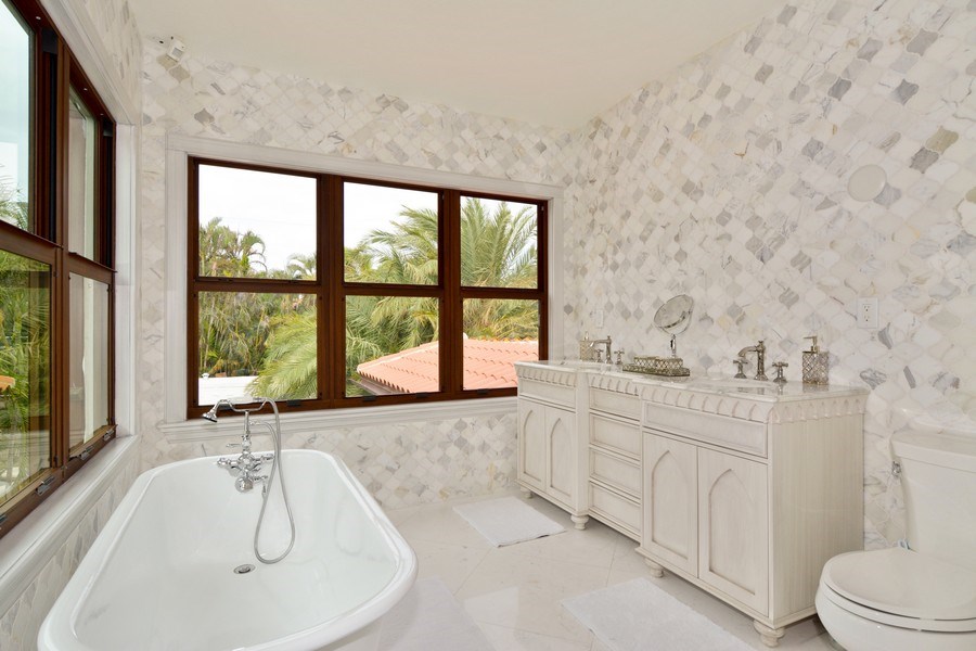 Real Estate Photography - 205 Monroe Drive, West Palm Beach, FL, 33405 - 3rd Bathroom