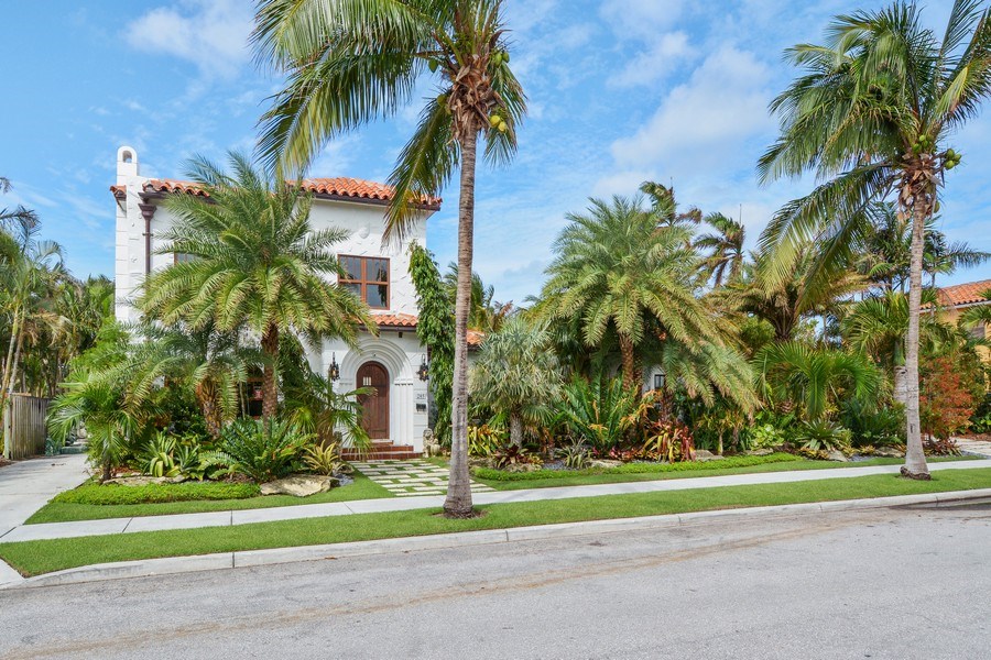Real Estate Photography - 205 Monroe Drive, West Palm Beach, FL, 33405 - Front View