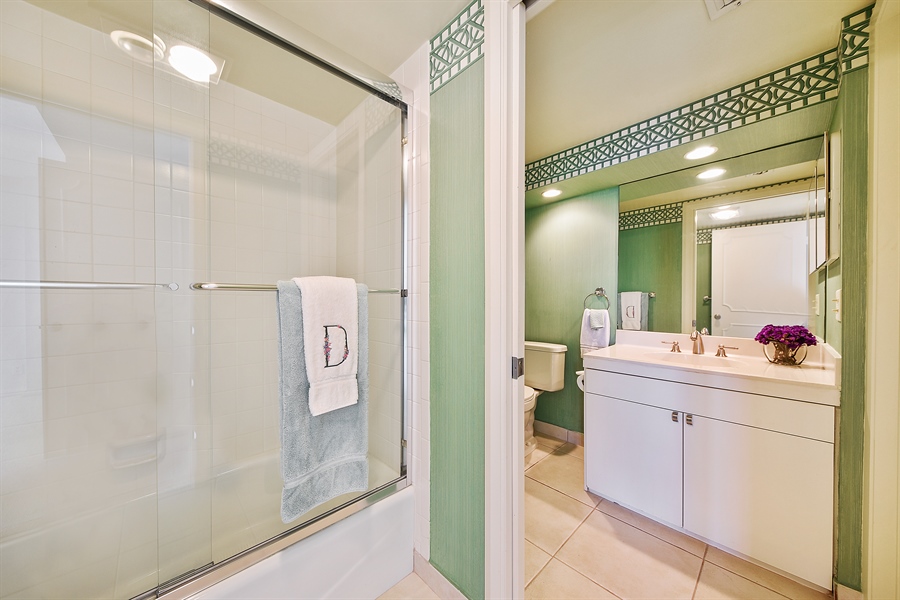 Real Estate Photography - 115 Lakeshore Drive, 1146, North Palm Beach, FL, 33408 - Bathroom