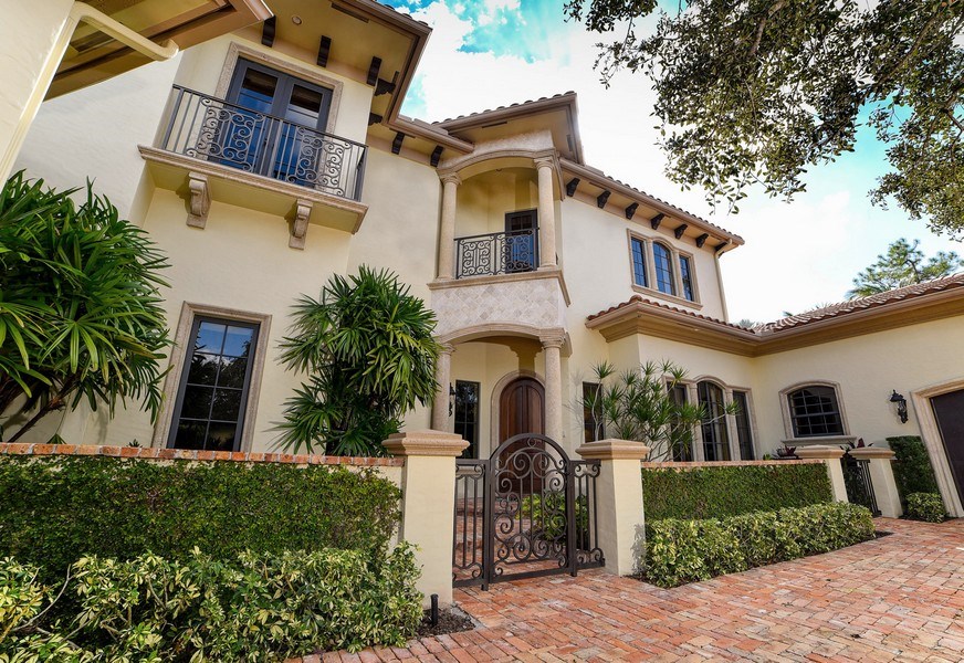 Real Estate Photography - 1655 Breakers West Blvd, West Palm Beach, FL, 33411 - 
