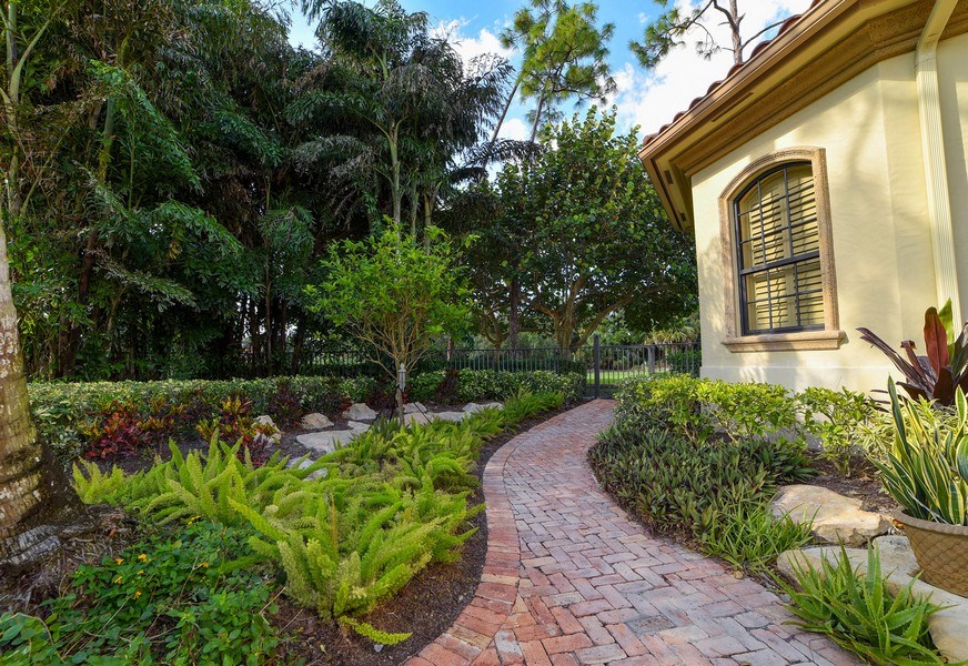 Real Estate Photography - 1655 Breakers West Blvd, West Palm Beach, FL, 33411 - 