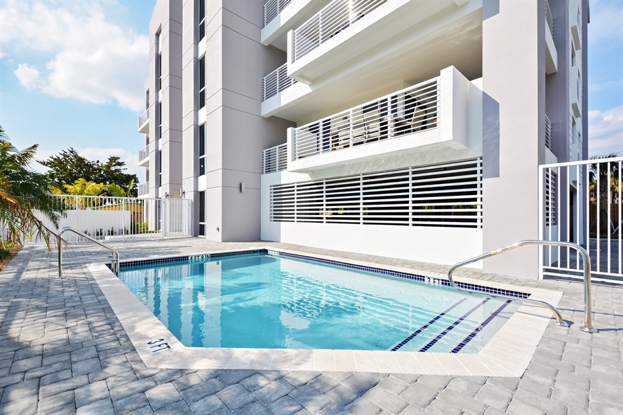 Real Estate Photography - 51 SE 19th, 303, Deerfield Beach, FL, 33441 - Pool