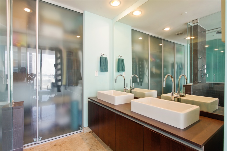 Real Estate Photography - 1040 Biscayne Blvd, 1605, Miami, FL, 33132 - Bathroom