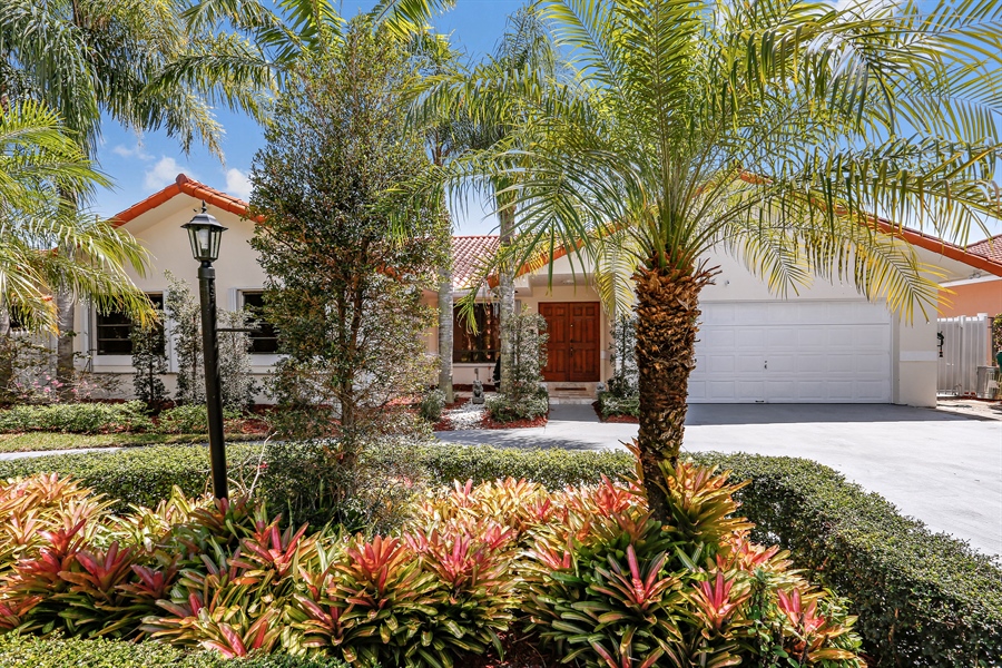 Real Estate Photography - 8920 SW 159th Ter, Palmetto Bay, FL, 33157 - Front View