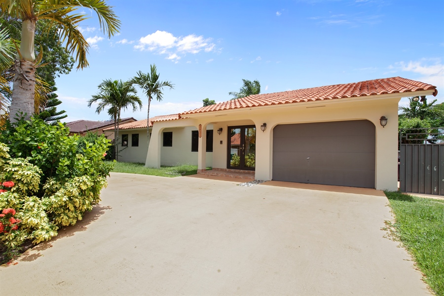 Real Estate Photography - 3831 SW 143rd Avenue, Miami, FL, 33175 - Front View