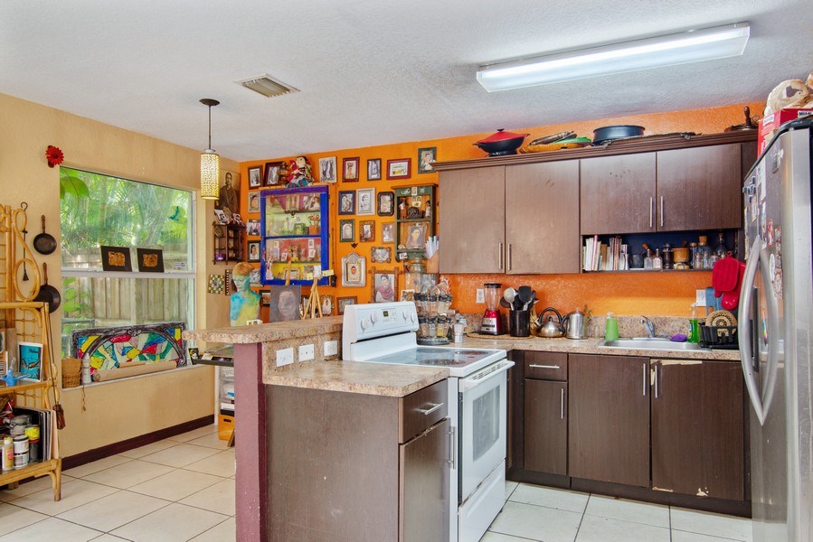 Real Estate Photography - 79 NW 38 Street, Miami, FL, 33127 - Kitchen / Breakfast Room