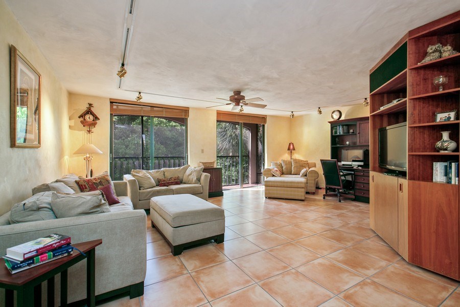Real Estate Photography - 6018 Paradise Point Drive, Palmetto Bay, FL, 33157 - Study