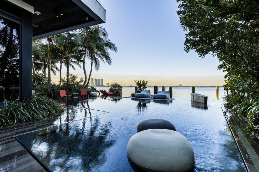 Real Estate Photography - 430 W San Marino Dr, Miami Beach, FL, 33139 - 