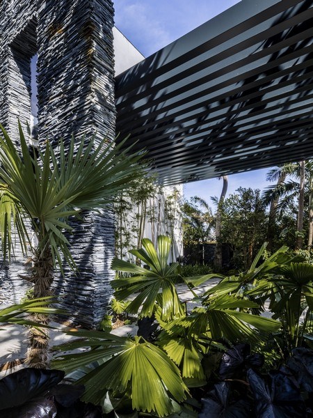 Real Estate Photography - 430 W San Marino Dr, Miami Beach, FL, 33139 - 