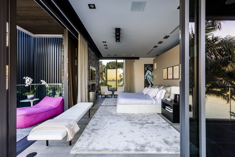 Real Estate Photography - 430 W San Marino Dr, Miami Beach, FL, 33139 - 