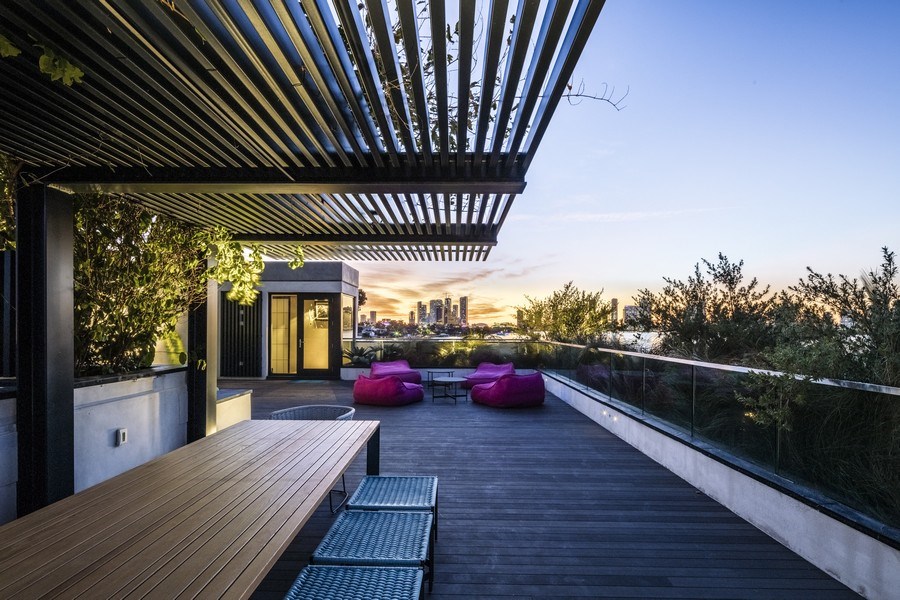 Real Estate Photography - 430 W San Marino Dr, Miami Beach, FL, 33139 - 