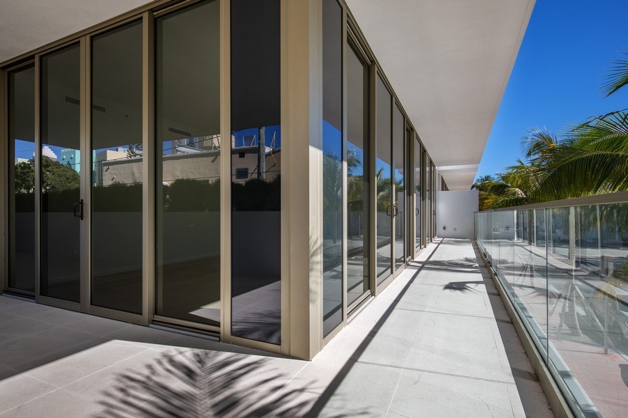 Real Estate Photography - 300 Collins Avenue, #2F, Miami Beach, FL, 33139 - Deck